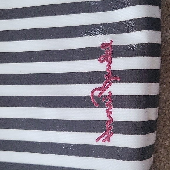 Henri bendel centennial stripe cosmetic bag - Picture 3 of 8